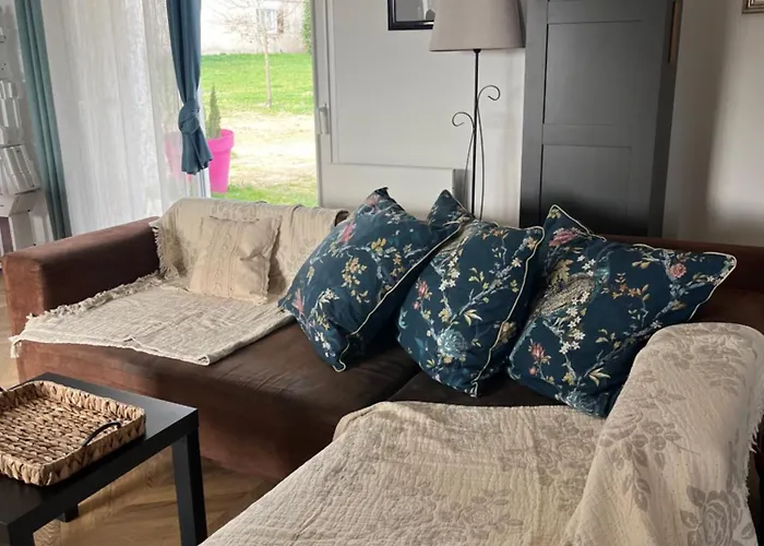 Les Etoiles De Germaine Nyaraló *