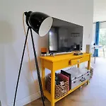 Les Etoiles De Germaine Tatil Evi Lavit